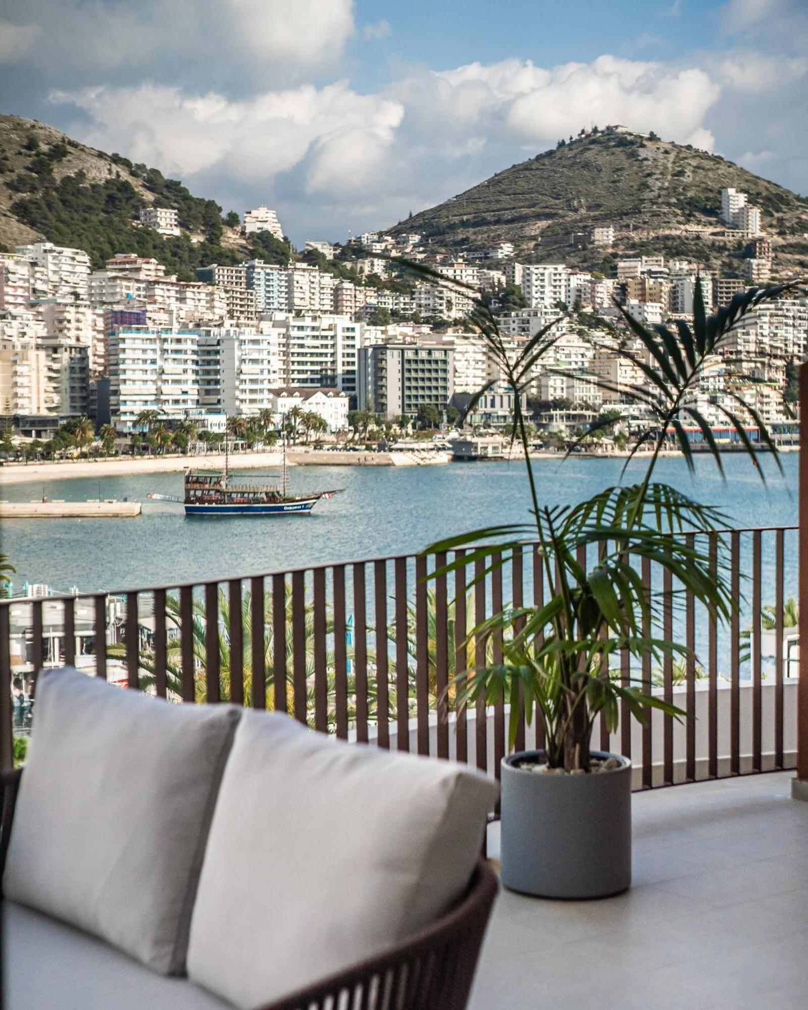 Hotel Vale Sarandë Eksteriør billede